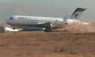 چرخ هواپیمای فوکر ایران ایر شکست