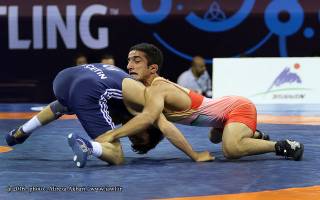 صعود سه نماینده ایران به فینال کشتی آزاد نوجوانان جهان