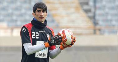 تلاش می‌کنم گل نخورم