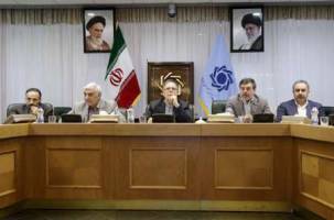 سیف: نظام بانکی پشتیبان و حامی اقتصاد کشور است