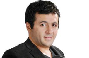 شهرام عبدلی:ارتباطم را با تئاتر حفظ می‌کنم