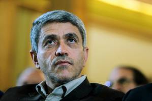 استعفاء نداده‌ام 