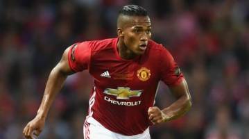 عمل جراحی والنسیا و احتمال غیبت چند هفته‌ای