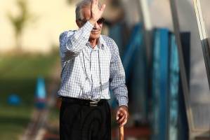 خداحافظ مرد با ادب فوتبال + تصاویر
