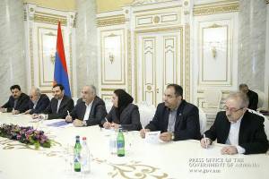 دیدار نخست وزیر ارمنستان با رییس کل گمرک ایران