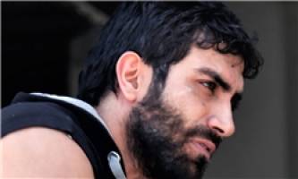 وقتی گاو زخمی به سینما حمله می کند