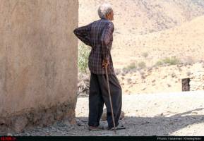 منابع آبی و معیشت کشاورزان با بحران مواجه است