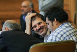 از شعرخوانی جدیدی تا انتقادات کاشانی