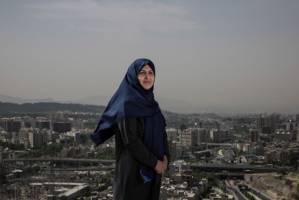  استقبال نمایندگان زن مجلس از ثبت‌نام در انتخابات ریاست جمهوری