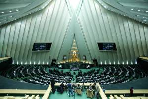  مناطق حاشیه نشین از مزایای شهرنشینی برخوردار می‌شوند