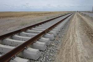 با پاکسازی مین ها به زودی طرح راه آهن ایران – عراق اجرایی می شود