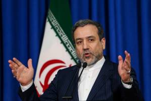 اگر ترامپ برجام را پاره کند ما آتش می‌زنیم