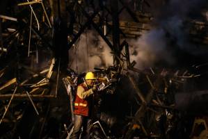 آماده‌باش آتش‌نشانان‌ کرجی برای اعزام به تهران