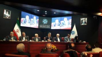حضور ظریف در اتاق بازرگانی تهران