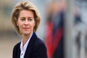 وزیر دفاع آلمان به آمریکا هشدار داد