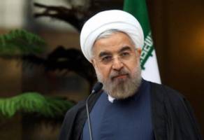 رییس جمهور: برخی ساده‌لوحانه فکر می‌کنند بین رهبری و دولت فاصله است/باید تلاش کنیم همه پای صندوق رای حاضر شوند