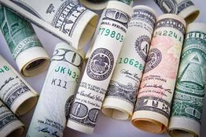 رشد قیمت دلار بانکی و افت یورو