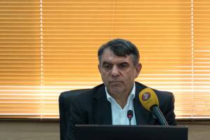 گلایه پوری حسینی از موانع خصوصی‌سازی