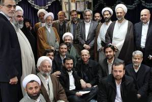 واکنش جبهه پایداری به کاندیداتوری احمدی نژاد: این فرد دچار خسران مبين در دنيا و آخرت خواهد شد