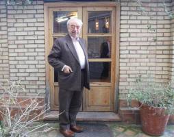 عسگر اولادی: از کجا می‌خواهند یارانه را سه برابر کنند؟