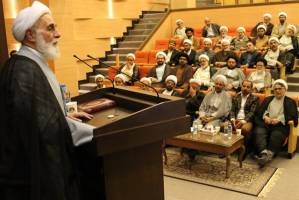  تقسیم بندی جامعه به 4 و 96 درصد آب به آسیاب دشمن ریختن است