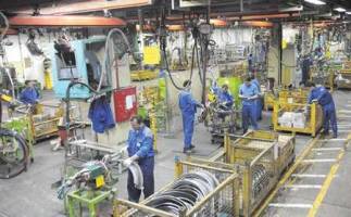 تعطیلی 70 درصد واحدهای تولیدی در شهرک های صنعتی دروغی بزرگ است