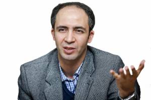  نجات بانک‌ها از هرج و مرج در اولویت دولت باشد