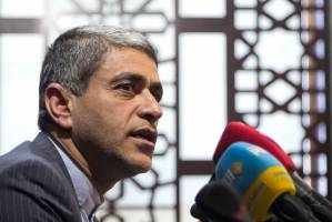 آماده‌ایم که به عنوان سرباز نظام با چالش‌های اقتصادی مقابله کنیم