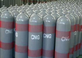 کاهش قیمت CNG راهکار جدید مقابله با واردات بنزین