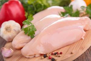 توافق برای تحویل ۲۰میلیون قطعه جوجه به اتحادیه سراسری مرغداران