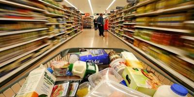 حذف الزام برچسب قیمت کالا، طرح غیرکارشناسی است