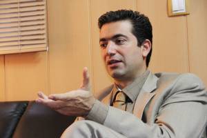 تعدیل نرخ ارز به نفع صادرات است