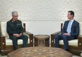 سرلشکر باقری پیام رهبر انقلاب را به بشار اسد تسلیم کرد
