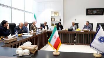 تغییر طبقات اجتماعی به کاهش فروش کالاهای تولید داخل منجر شده است