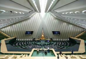 اعضای هیات تحقیق و تفحص از واگذاری پالایشگاه کرمانشاه تعیین شدند