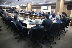 خبری از یکسان‌سازی دلار نیست