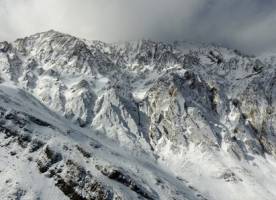  عکس‌های جعبه سیاه را به نیروهای هلی‌برد شده‌ داده‌ایم که آن را پیدا کنند