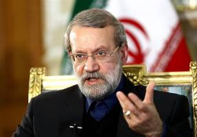 تضعیف ریشه‌های انقلاب خیانت است