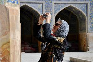 تا کی به پول نفت دلخوش باشیم؟