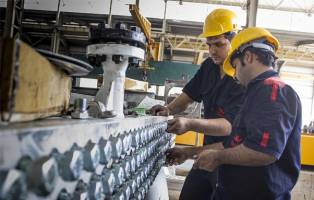 علت کاهش تولید ۹ کالای صنعتی و معدنی