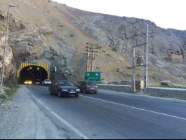 انباشت بیش از ٥٥٠ هزار خودرو در استانهای مازندران و گیلان
