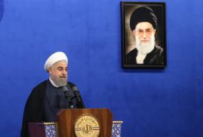کسی که سال‌ها درمرکز جاسوسی بوده،نباید برای ایران تعیین تکلیف کند