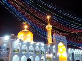 اهدای مجموعه‌ای از اسکناس و مسکوک به آستان قدس رضوی