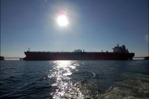 ژاپن موافق قطع ناگهانی واردات نفت از ایران نیست