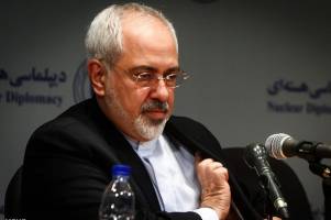 دولت آمریکا فشار و اخاذی را به جای سیاست ورزی دنبال می‌کند