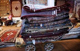 دستمزد 80 درصد قیمت فرش را تشکیل می دهد