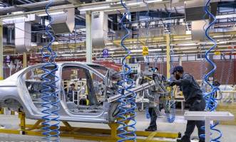 چرا بانک‌ها از اجرای قانون تسویه بدهی تولیدکنندگان امتناع می‌کنند؟