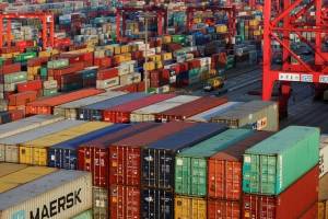 یک سوم شرکت‌های ژاپنی از جنگ تجاری آسیب دیده‌اند