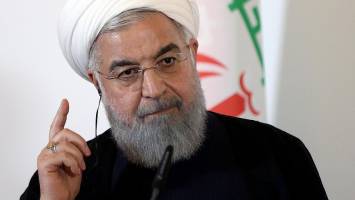 روحانی: نه شلاق ساواک و نه شلاق بر آبرو، نتوانست هاشمی را به زانو درآورد
