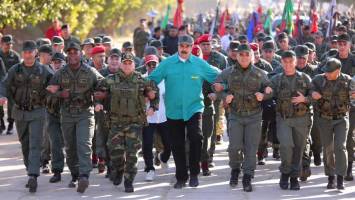 واشنگتن وارد تماس مستقیم با نظامیان ونزوئلا شد